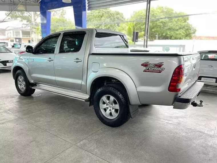 Toyota Hilux Prata 12