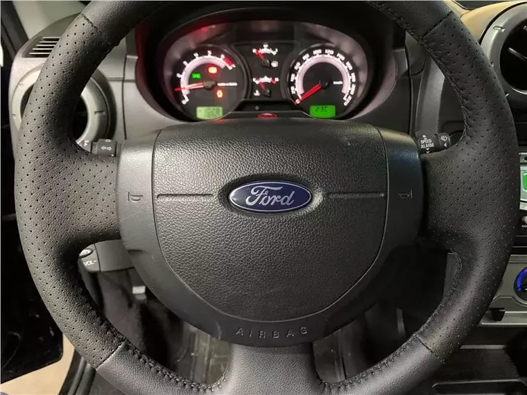 Ford Ecosport Preto 13