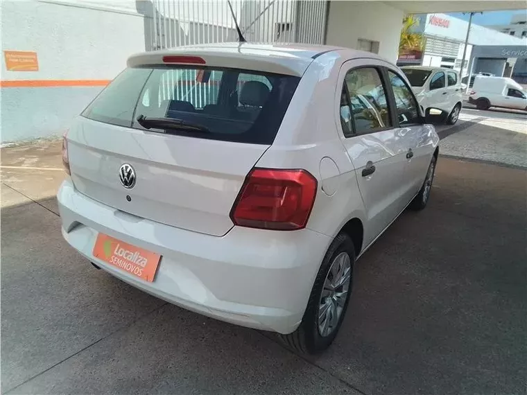 Volkswagen Gol Branco 6