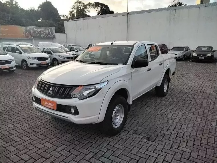 Mitsubishi L200 Triton Branco 7