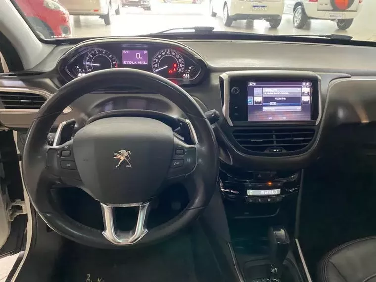 Peugeot 2008 Branco 13