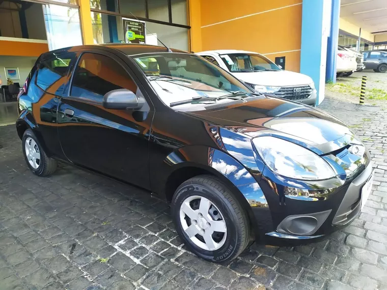 Ford KA Preto 3