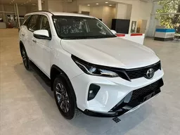 Toyota Hilux SW4