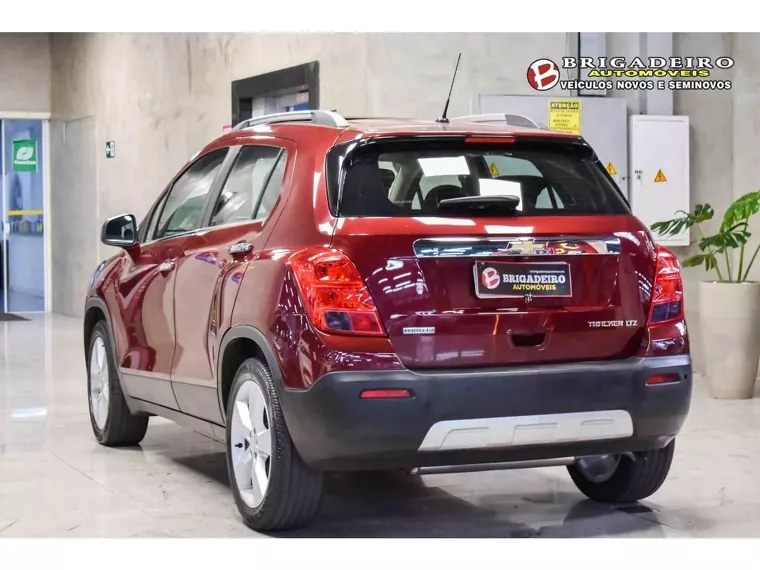 Chevrolet Tracker Vermelho 4