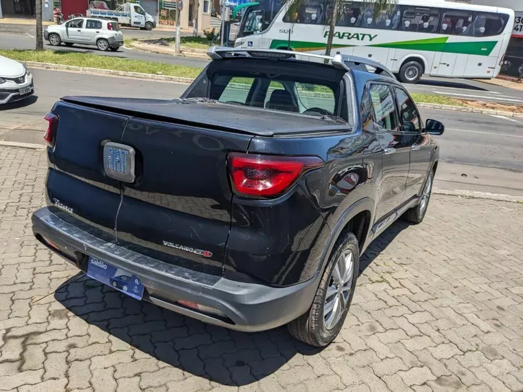 Fiat Toro Preto 5