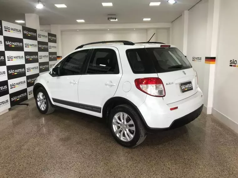 Suzuki SX4 Branco 9