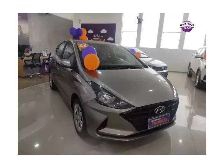 Hyundai HB20S Prata 3