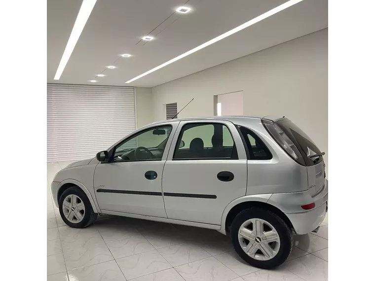 Chevrolet Corsa Prata 6