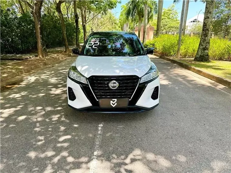 Nissan Kicks Branco 8