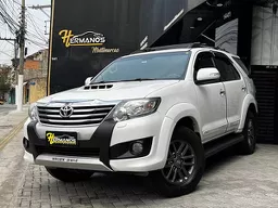 Toyota Hilux SW4