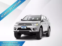 Mitsubishi Pajero Full