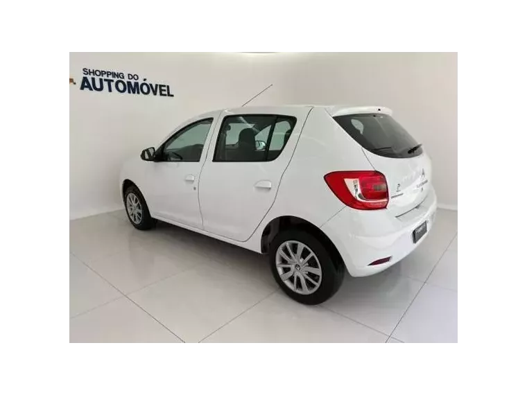 Renault Sandero Branco 14