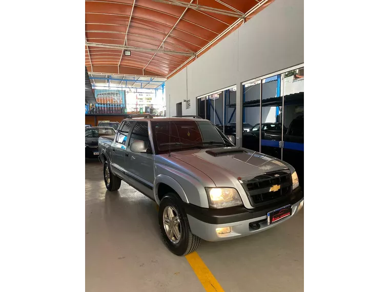 Chevrolet S10 Prata 1