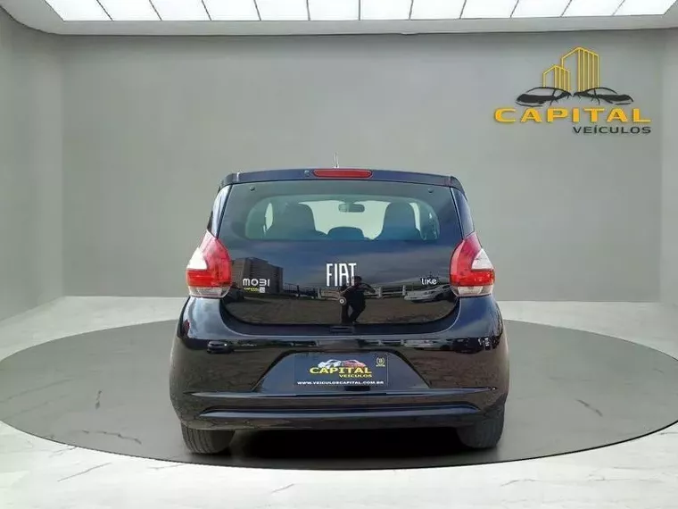 Fiat Mobi Preto 13