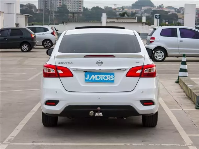 Nissan Sentra Branco 7