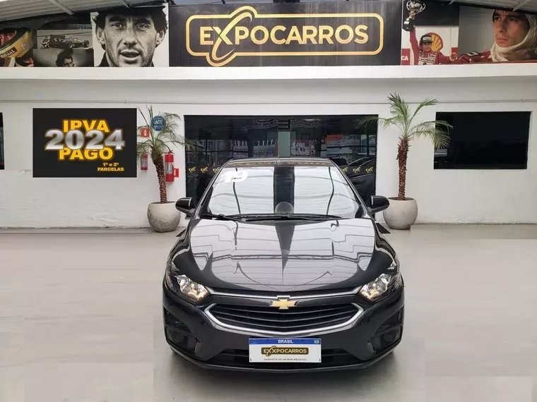 Chevrolet Onix Cinza 10