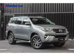 Toyota Hilux SW4