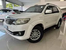 Toyota Hilux SW4