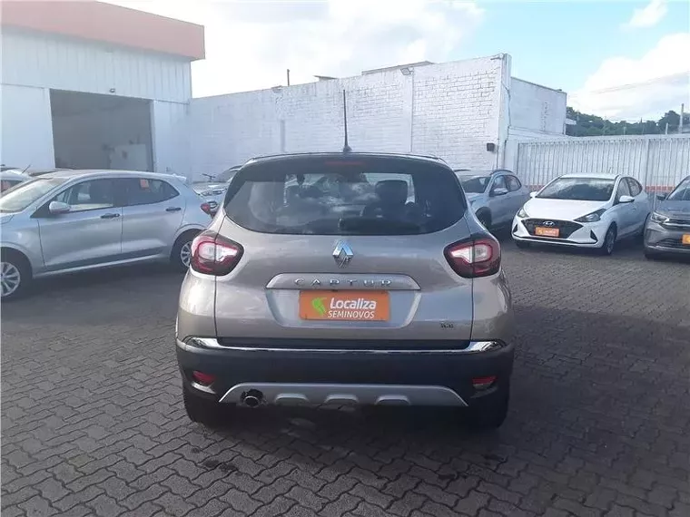 Renault Captur Bronze 3