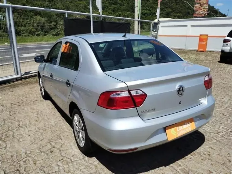 Volkswagen Voyage Prata 5