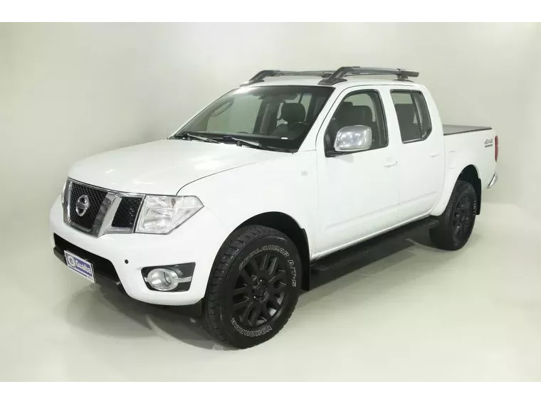 Nissan Frontier Branco 8