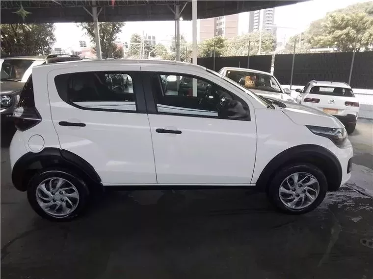 Fiat Mobi Branco 9