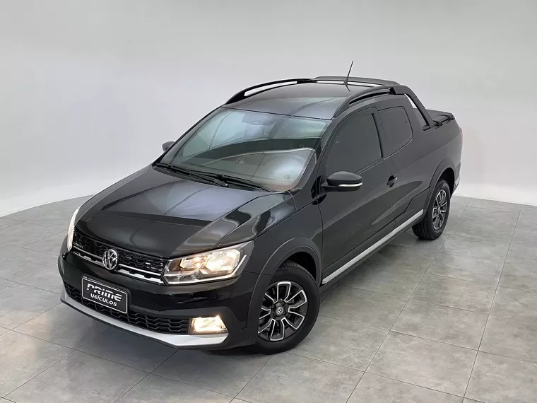 Volkswagen Saveiro Preto 17