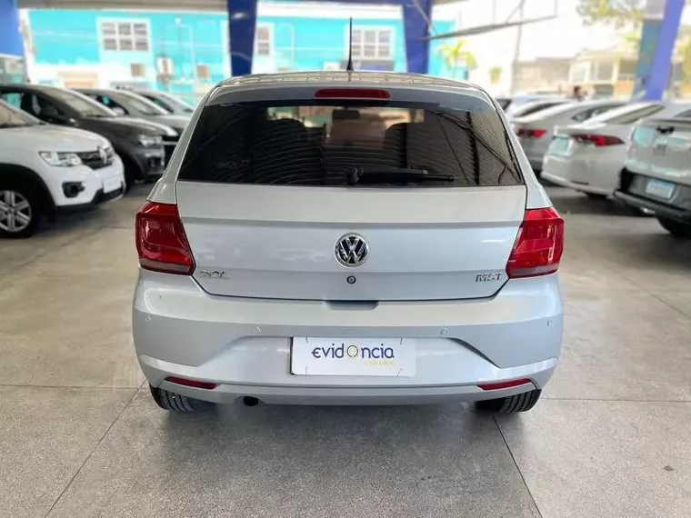 Volkswagen Gol Prata 13