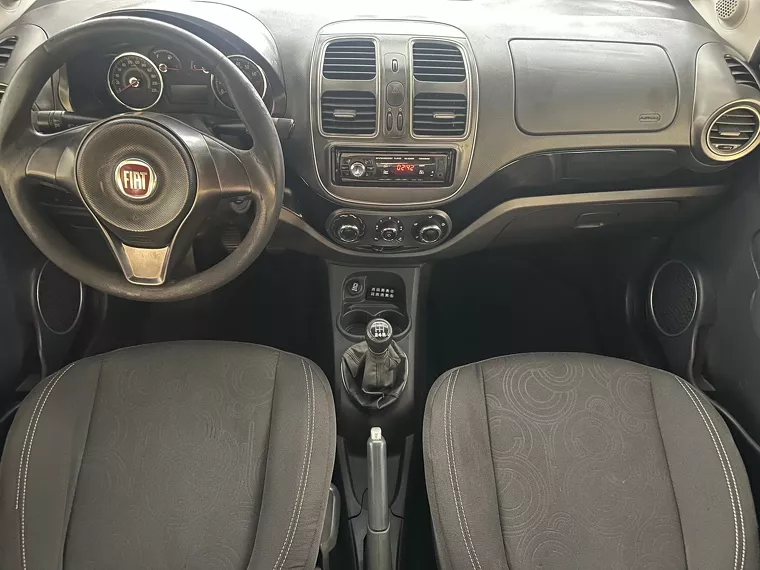 Fiat Siena Preto 12