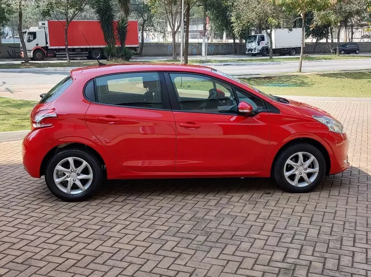 Peugeot 208 Vermelho 6