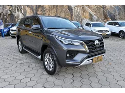 Toyota Hilux SW4