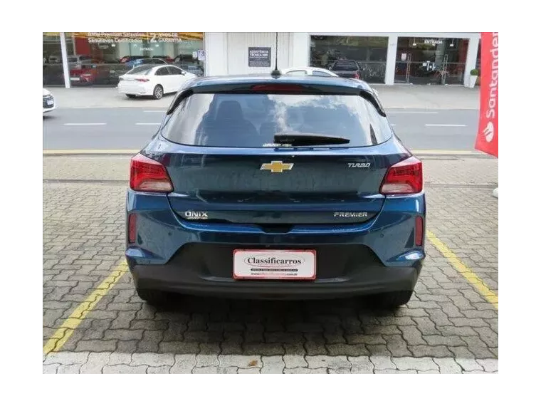 Chevrolet Onix Azul 6