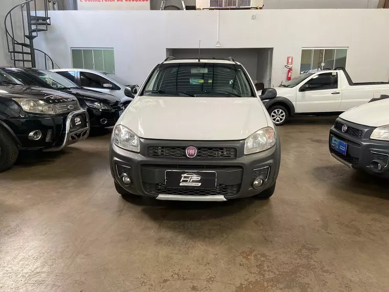 Fiat Strada Branco 1