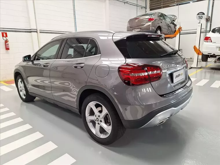 Mercedes-benz GLA 200 Cinza 3