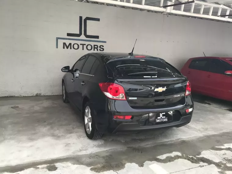 Chevrolet Cruze Preto 5