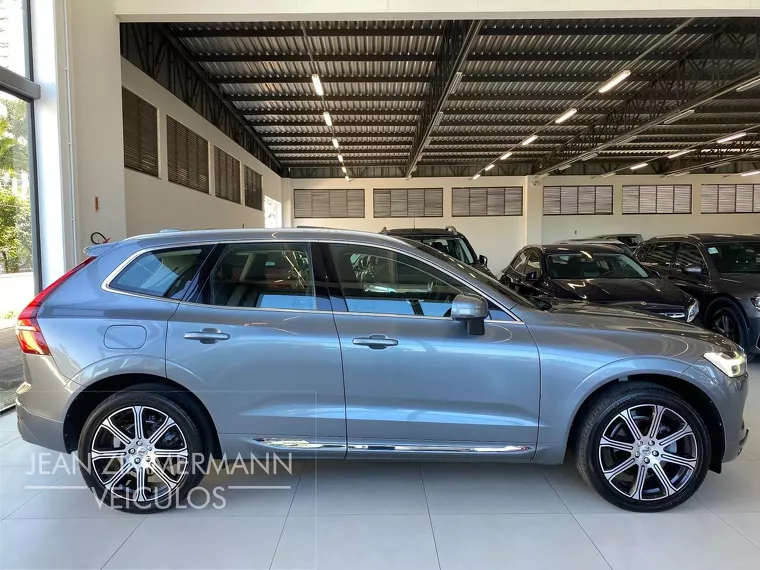 Volvo XC60 Cinza 5