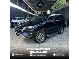 Toyota Hilux SW4
