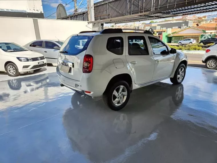 Renault Duster Branco 3