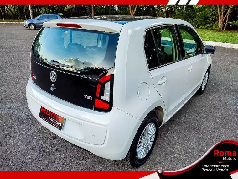 Volkswagen UP Branco 16