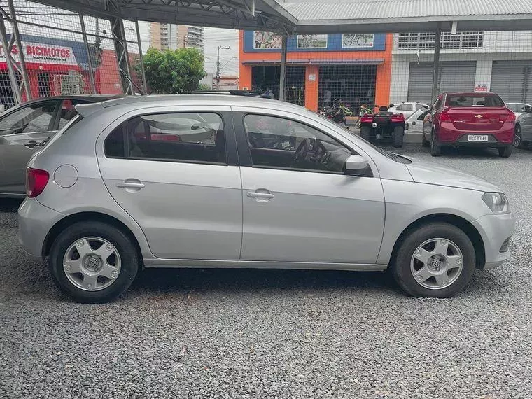 Volkswagen Gol Prata 1