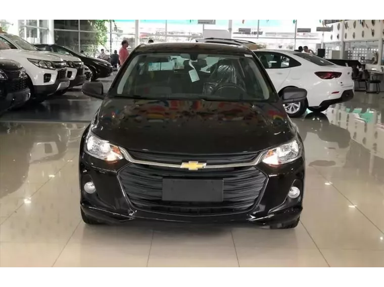 Chevrolet Onix Preto 1