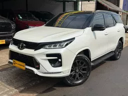 Toyota Hilux SW4