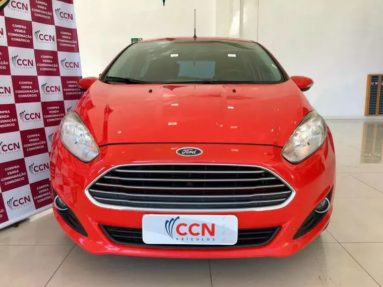 Ford Fiesta Vermelho 12