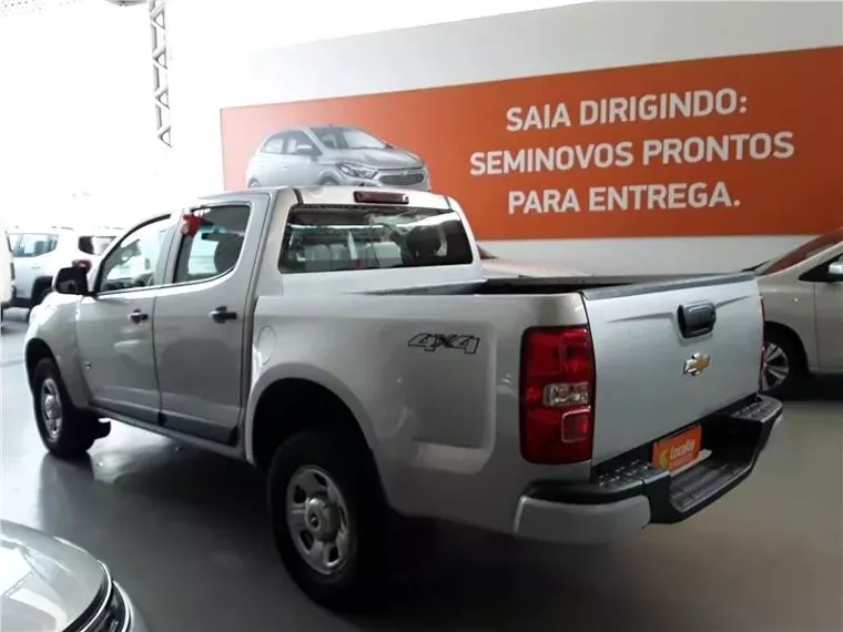 Chevrolet S10 Prata 7