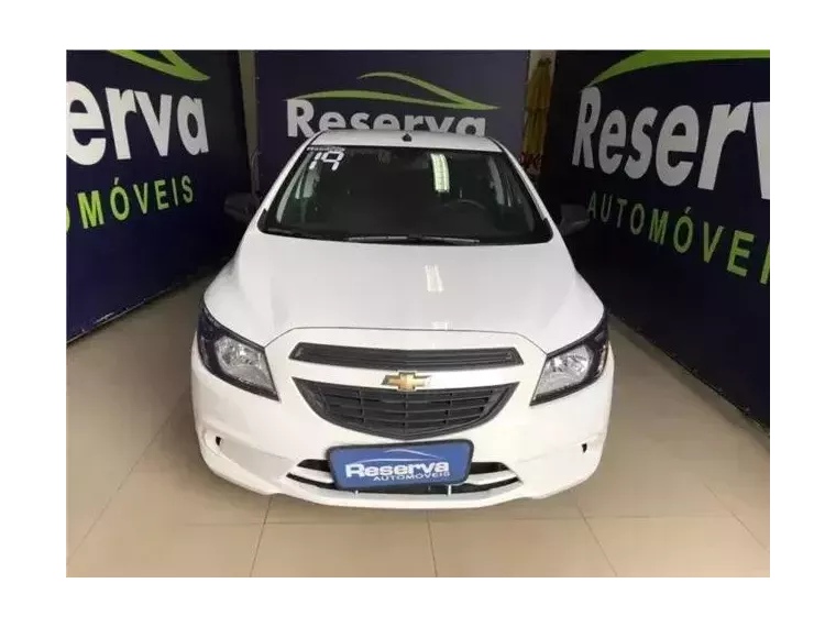 Chevrolet Prisma Branco 4