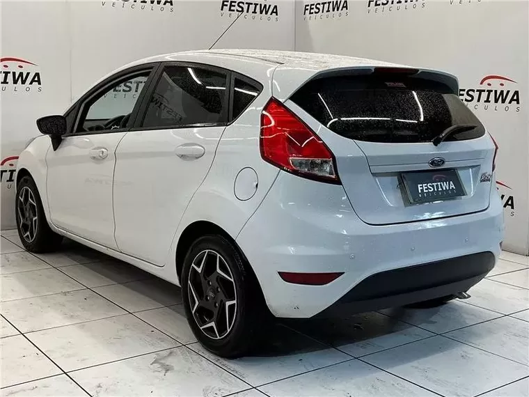 Ford Fiesta Branco 2