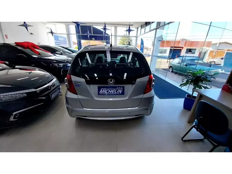 Honda FIT Prata 13