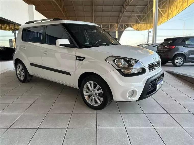 KIA Soul Branco 10