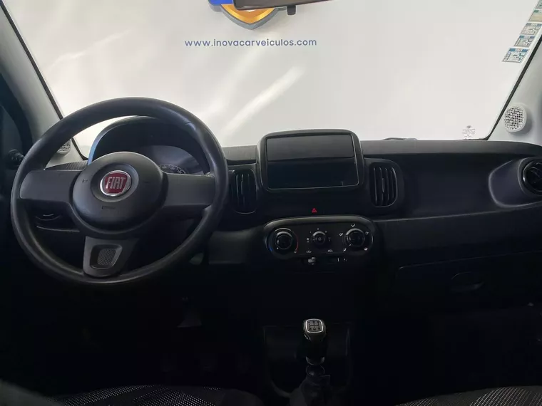 Fiat Mobi Prata 8