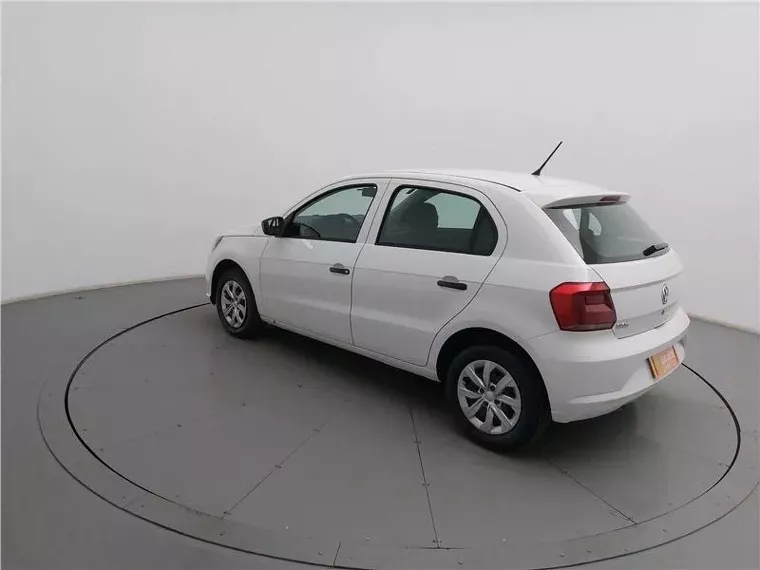 Volkswagen Gol Branco 11